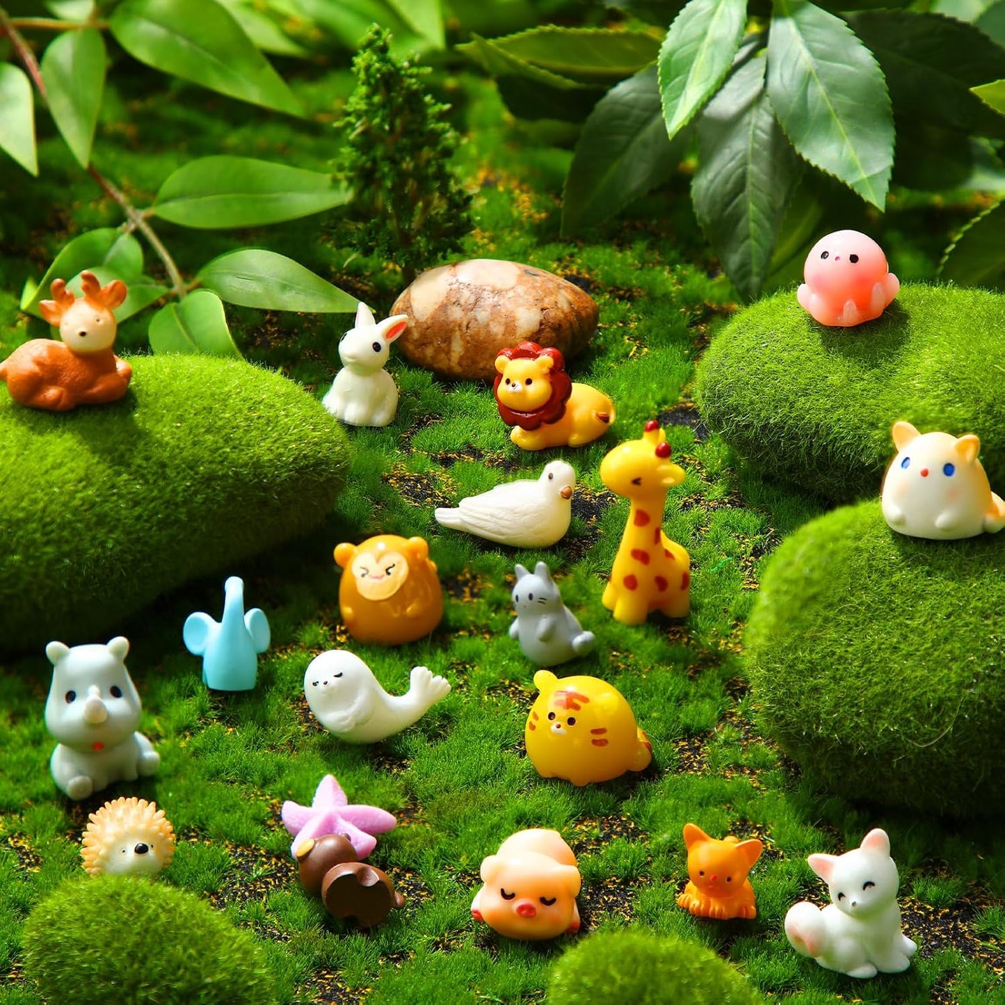 50 Pcs Mini Resin Animals Various Mini Animals Figurines for Farm Animal Figures,Dollhouse,Fairy House Garden,Micro Landscaping