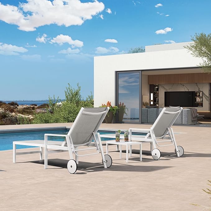 PURPLE LEAF Outdoor Lounge Chairs Set of 4 White Aluminum Chaise Lounge Chair Outdoor with Wheels and Armrest for Patio Deck Pool Side Table Include, Ivory