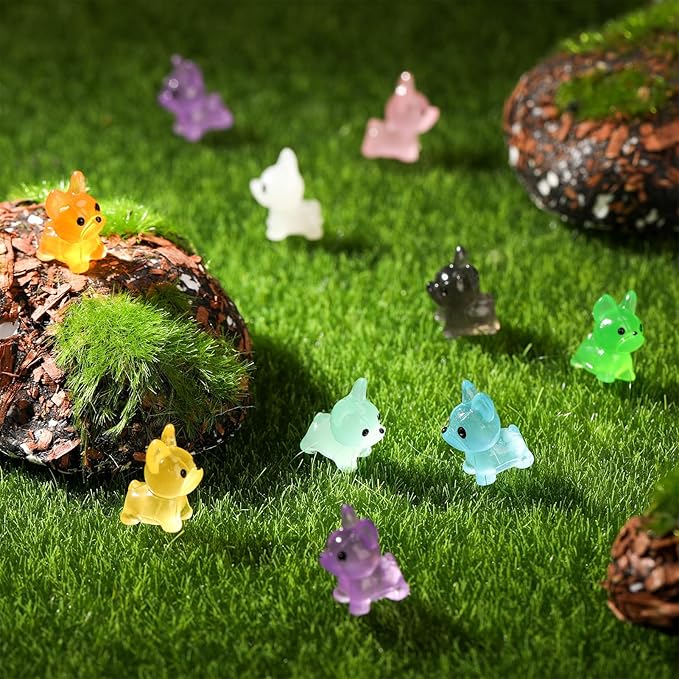 90 Pcs Luminous Mini Resin Dogs, Miniature Dog Figurines, Cute Small Dog Figures, Mini Dog Figurines Statues Glow in The Dark Crafts Cake Decor Tiny Home for Micro Landscape Dollhouse Garden