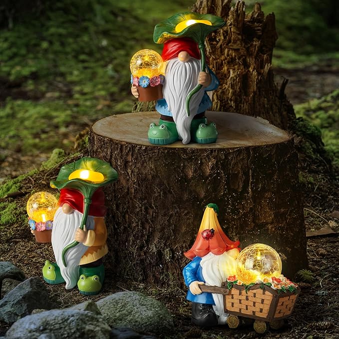 Garden Gnome Decor, Solar Gnomes Decorations Outdoor Gnome Statue Figurine with Solar LED Lights for Outside Lawn Patio Yard Gifts for Mom/Grandma/Birthday