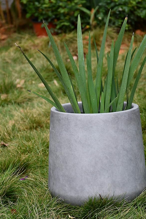 Kante 15.3" Dia Round Concrete Planter, Outdoor Indoor Large Plant Pots Containers with Drainage Hole and Rubber Plug for Home Garden Patio, Natural Concrete