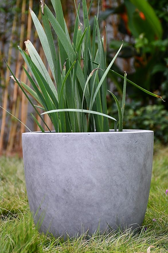 Kante 18 Inch Dia Round Concrete Planter, Indoor Outdoor Large Plant Pot with Drainage Hole and Rubber Plug for Home Patio Garden, Natural Concrete