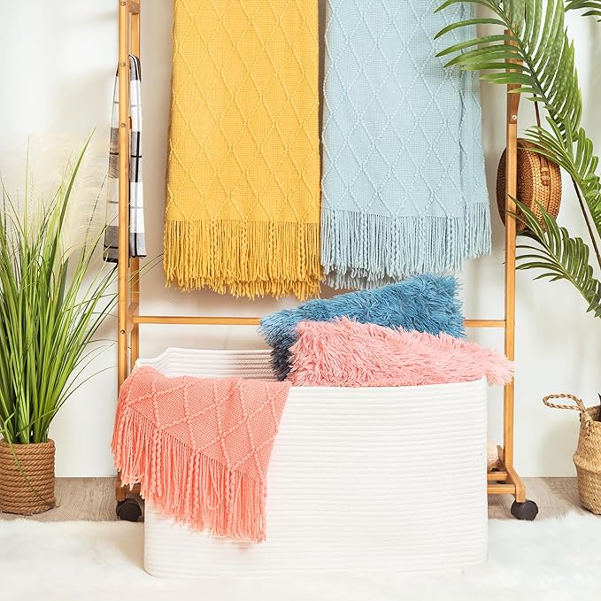 MINTWOOD Design 22in Extra Large Blanket Basket Holder Living Room, Rectangle Rope Woven Storage Basket with Handles for Laundry, Pool Towels, and Shoes, Dog Toy Organizer Bin Box, Creamy White